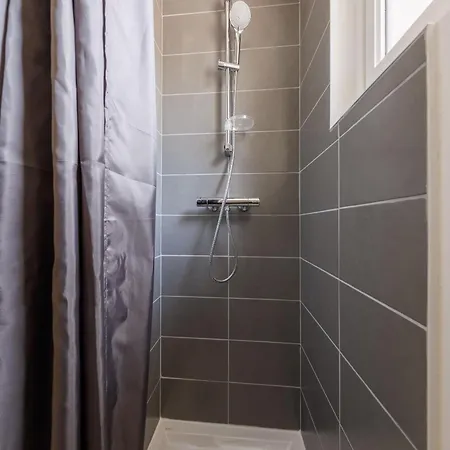 Апартаменты Les Fleurs - Proche Du Mont-dore Ла-Бурбуль